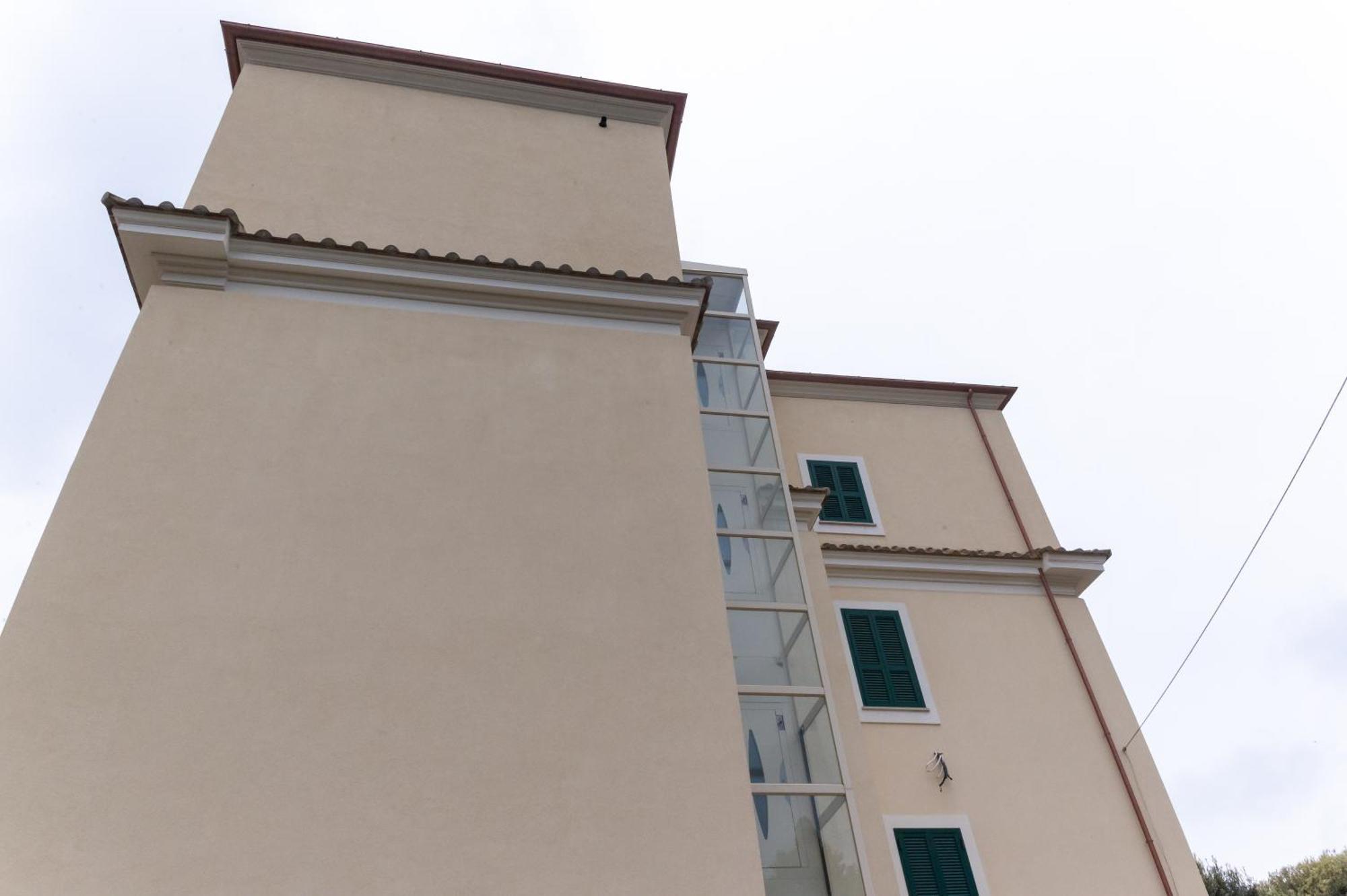 ヴェッレトリAbitare Il Tempo-Elegante E Moderno-Ad 1 Bus Da Romaアパートメント エクステリア 写真